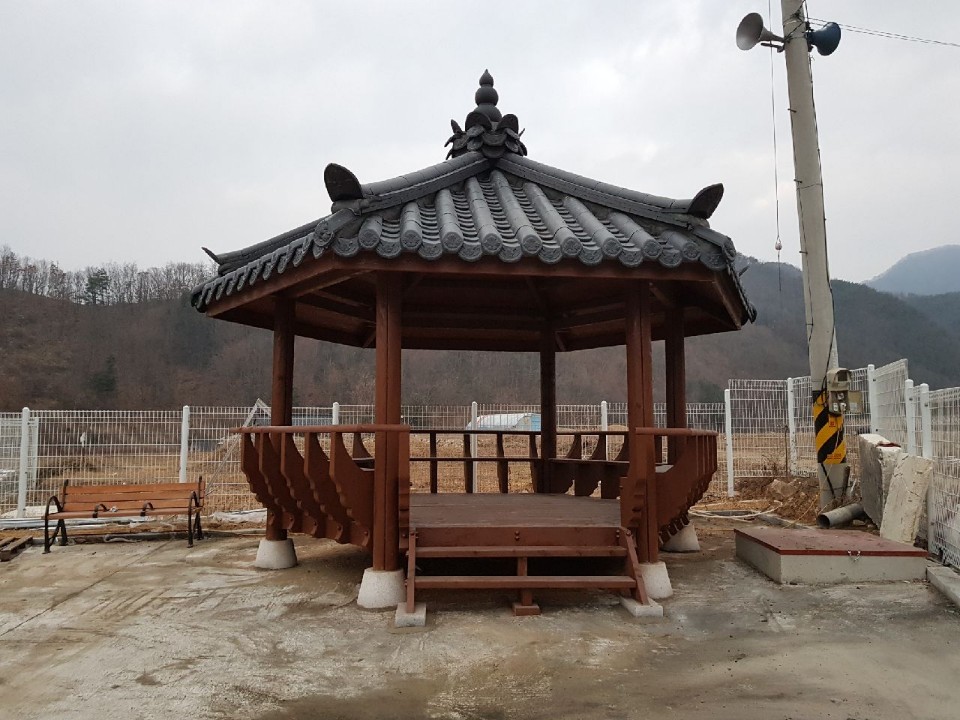 2049928719_ZQuxqkV5_249380d8be8ab985f5e82215517bc04dbde64136.jpg 이미지크게보기